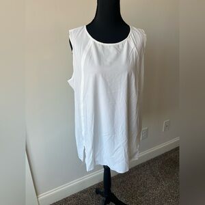 NWT Athleta Zephyr Refined Tank Size L